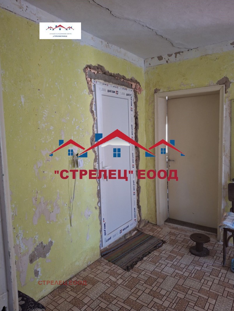 Продава КЪЩА, с. Чернооково, област Добрич, снимка 2 - Къщи - 48155774