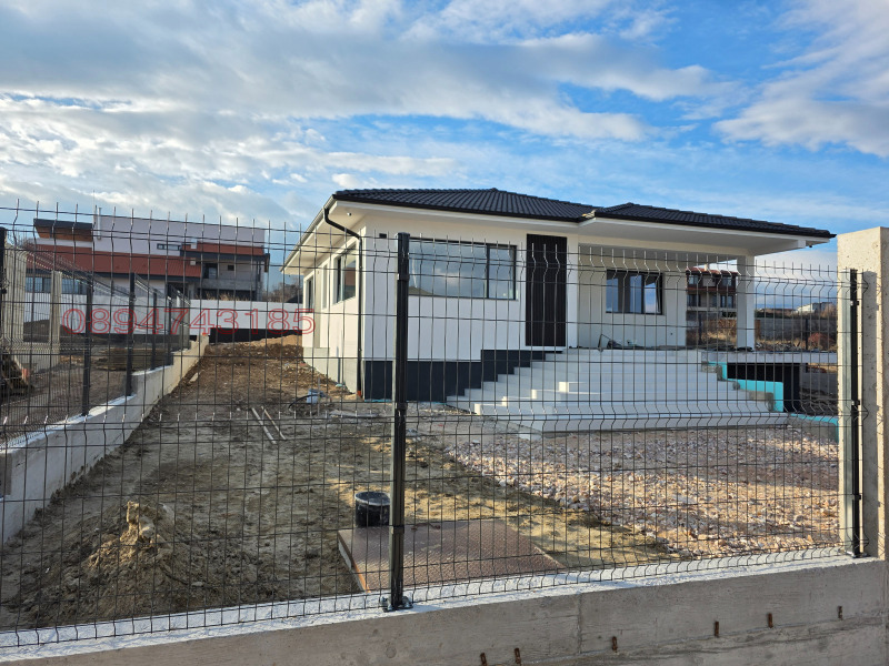 Продава КЪЩА, с. Белащица, област Пловдив, снимка 6 - Къщи - 52566001