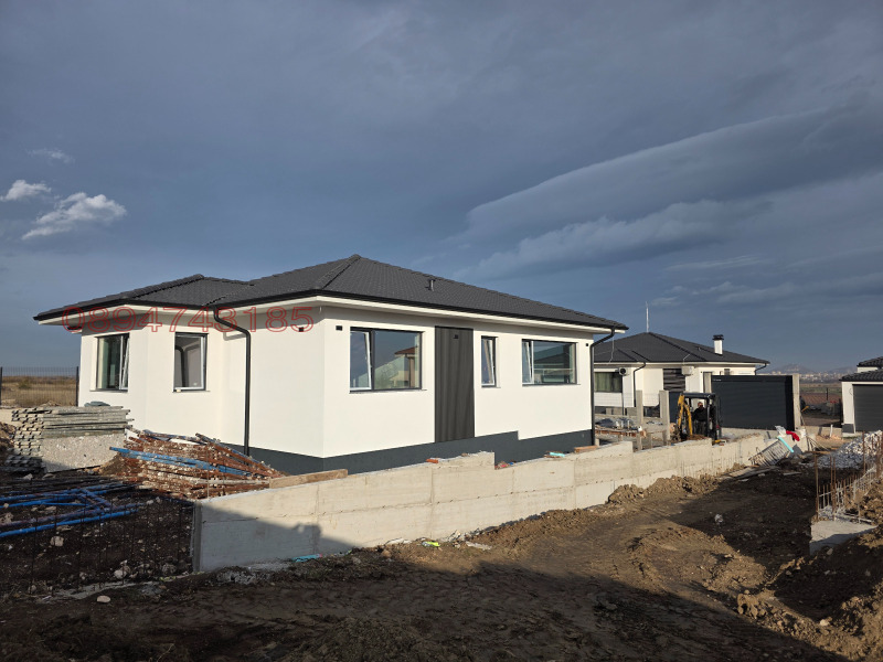 Продава КЪЩА, с. Белащица, област Пловдив