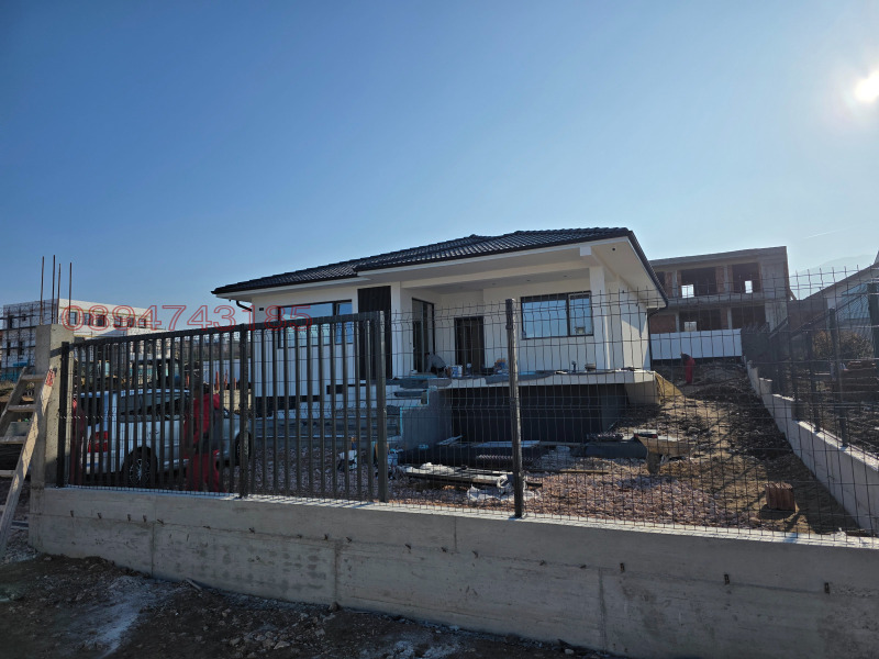 Продава КЪЩА, с. Белащица, област Пловдив