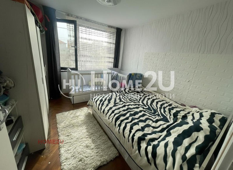 Продава КЪЩА, гр. Долни чифлик, област Варна, снимка 2 - Къщи - 53558974