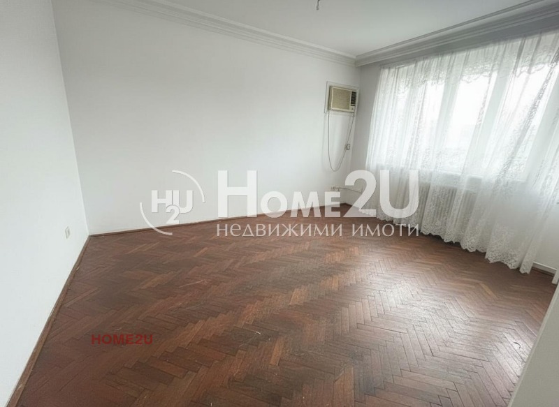 Продава КЪЩА, гр. Долни чифлик, област Варна, снимка 12 - Къщи - 53558974