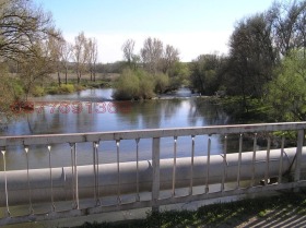 Eladó Cselekmény