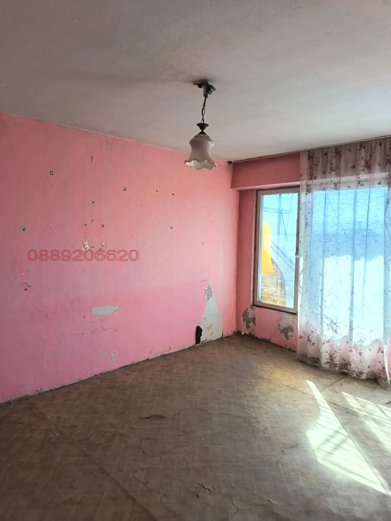 Продава 2-СТАЕН, гр. Любимец, област Хасково, снимка 2 - Апартаменти - 52770271