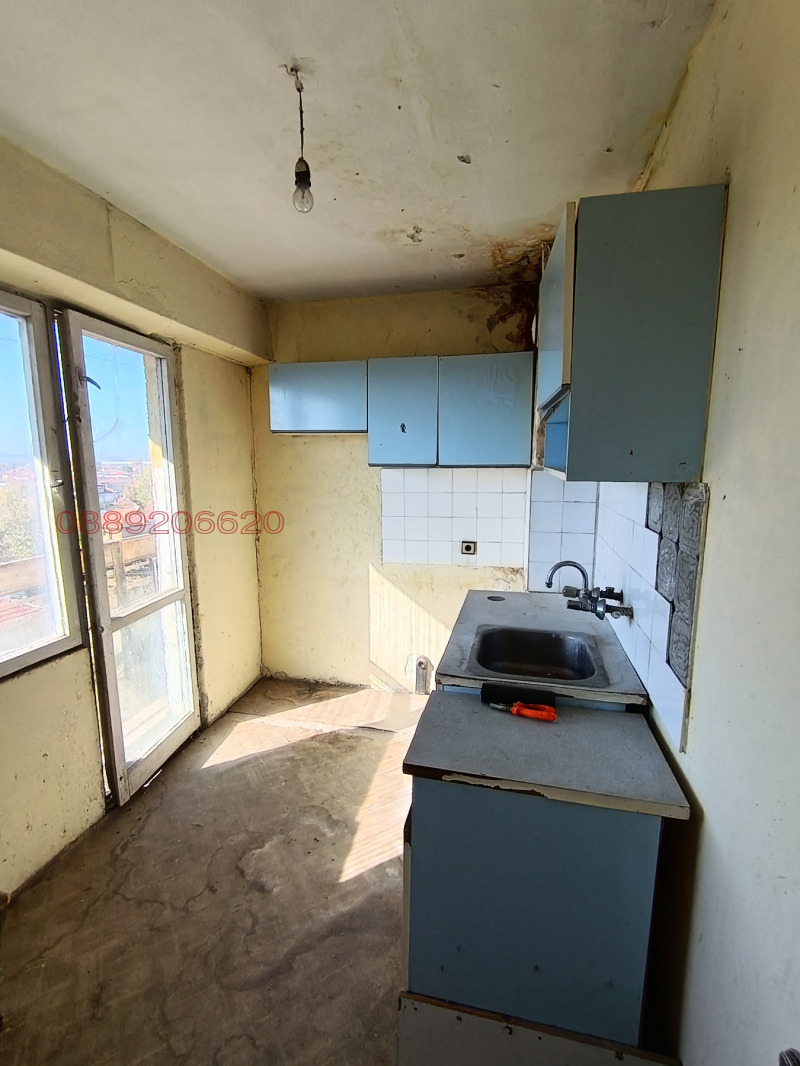 Продава 2-СТАЕН, гр. Любимец, област Хасково, снимка 13 - Апартаменти - 52770271