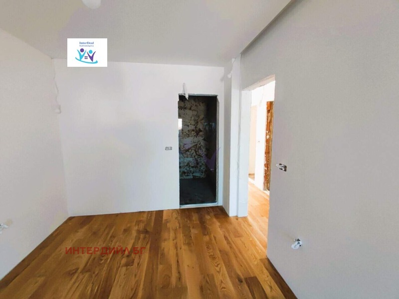 Na prodej  2 ložnice Sofia , Oborište , 138 m2 | 26735087 - obraz [9]