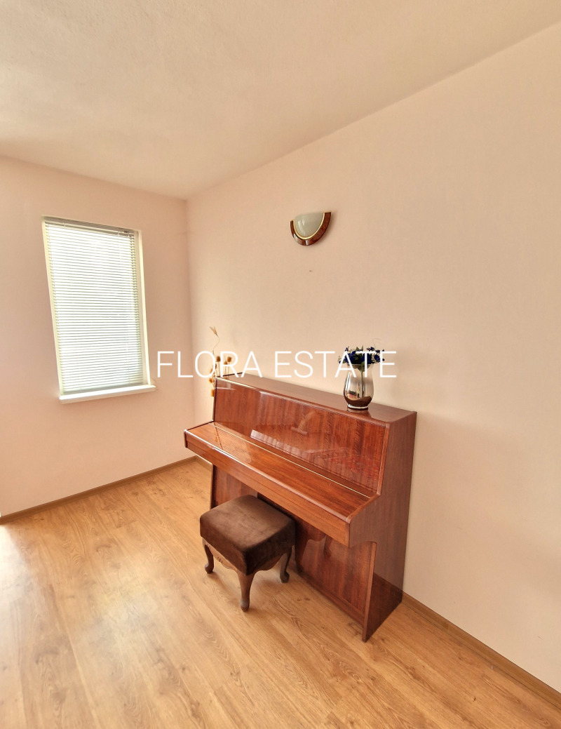 Продава  4-стаен град Добрич , Център , 153 кв.м | 51316005 - изображение [4]