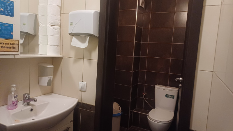 En venta  Oficina Sofia , Poduyane , 246 metros cuadrados | 75233750 - imagen [12]