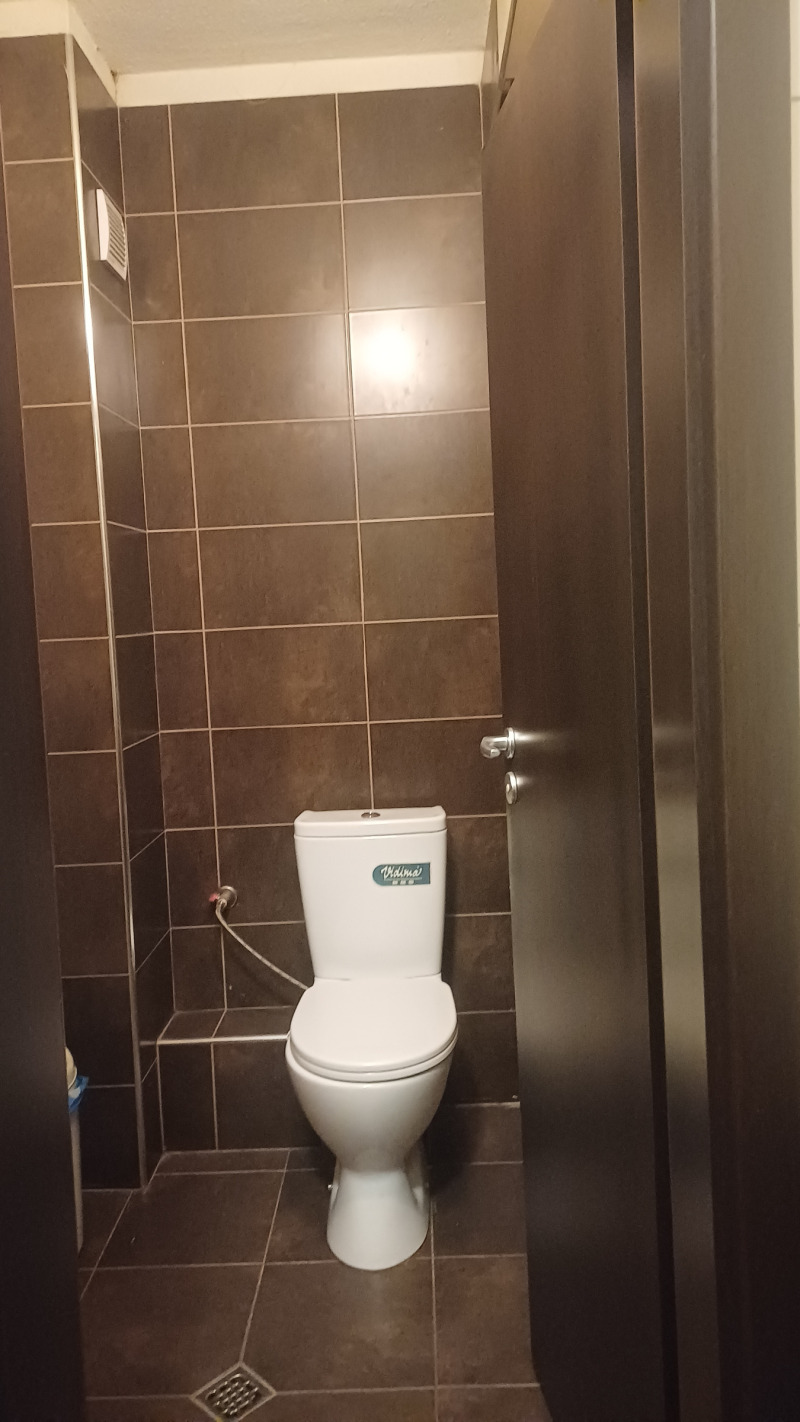 En venta  Oficina Sofia , Poduyane , 246 metros cuadrados | 75233750 - imagen [11]