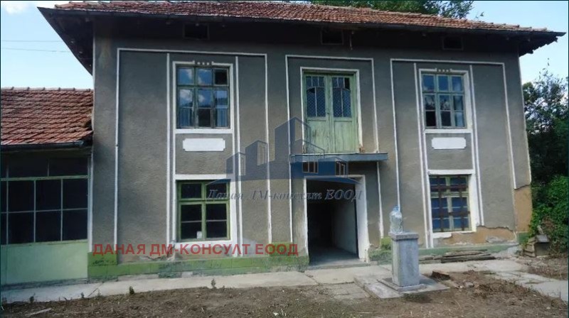 Продава КЪЩА, с. Веселиново, област Шумен