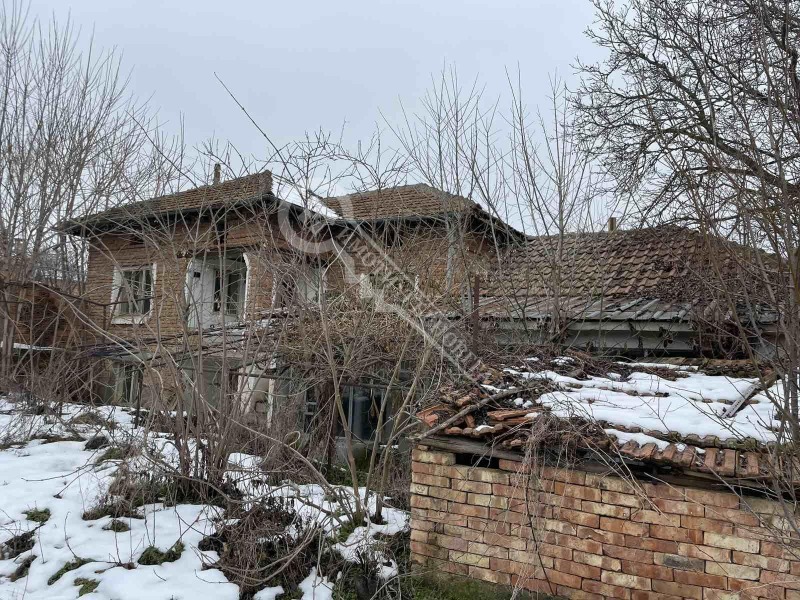 Продава КЪЩА, с. Козловец, област Велико Търново, снимка 14 - Къщи - 53241791