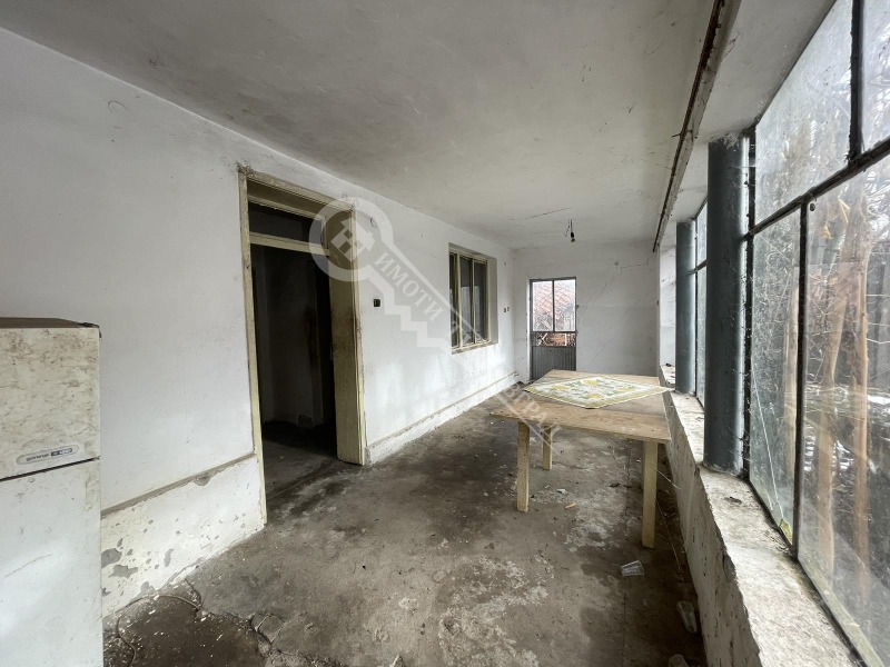 Продава КЪЩА, с. Козловец, област Велико Търново, снимка 11 - Къщи - 53241791