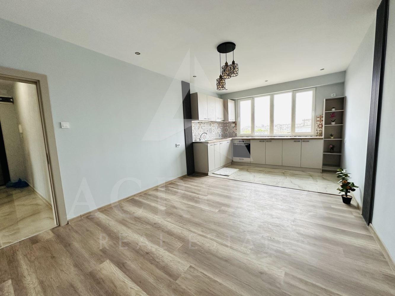 Продава 3-СТАЕН, гр. Пловдив, Кючук Париж, снимка 2 - Апартаменти - 54202468