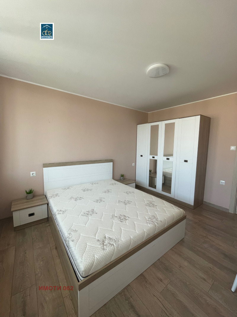 De vânzare  2 dormitoare Velico Târnovo , Coliu Ficieto , 75 mp | 23152523