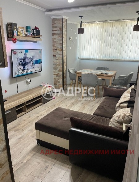 Продава 3-СТАЕН, гр. Велико Търново, Център, снимка 3 - Апартаменти - 52571116