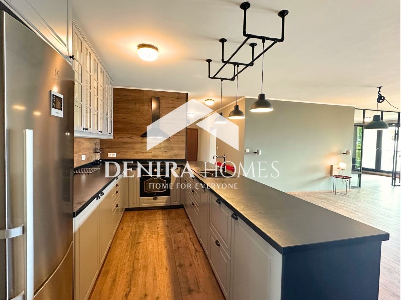 Продава МНОГОСТАЕН, гр. София, Изток, снимка 2 - Апартаменти - 52987181