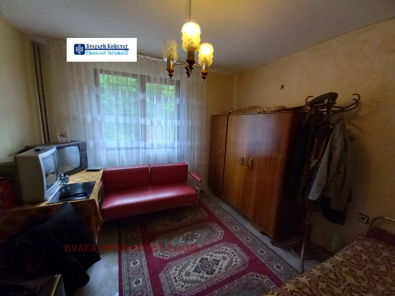 Продава  Къща област Кюстендил , с. Таваличево , 240 кв.м | 79947972 - изображение [13]