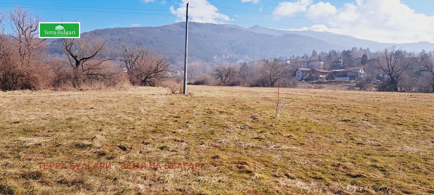 Продава ЗЕМЕДЕЛСКА ЗЕМЯ | Imot.bg — изображение 8