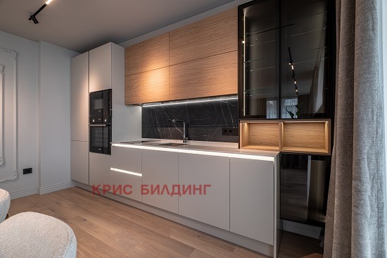 Продава  3-стаен град Варна , к.к. Св.Св. Константин и Елена , 142 кв.м | 80231408 - изображение [8]