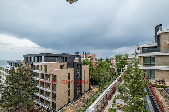 Продава  3-стаен град Варна , к.к. Св.Св. Константин и Елена , 142 кв.м | 80231408