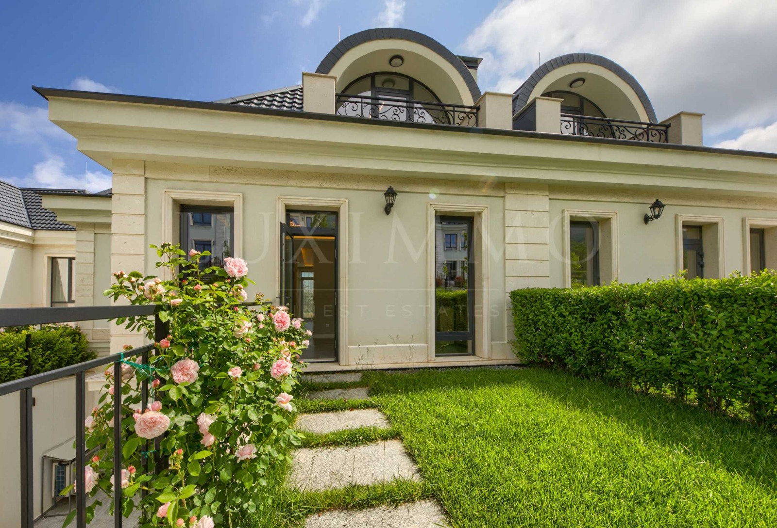 Продава КЪЩА, гр. София, Драгалевци