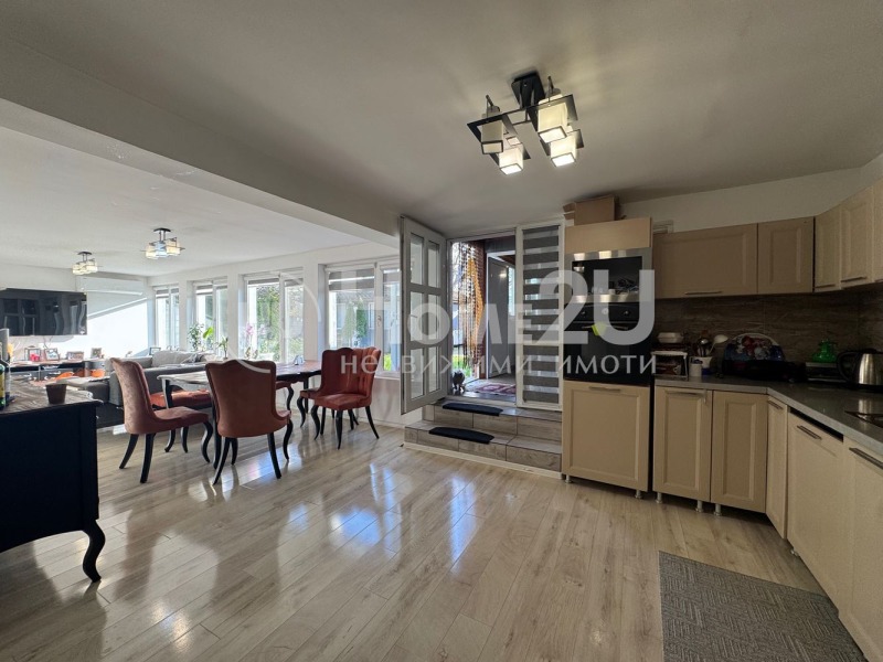 Продава ЕТАЖ ОТ КЪЩА, с. Езерово, област Варна, снимка 2 - Етаж от къща - 52665025