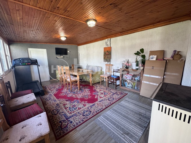 Продава ЕТАЖ ОТ КЪЩА, с. Езерово, област Варна, снимка 8 - Етаж от къща - 52665025