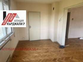 Продава многостаен град Кърджали Център - [1] 