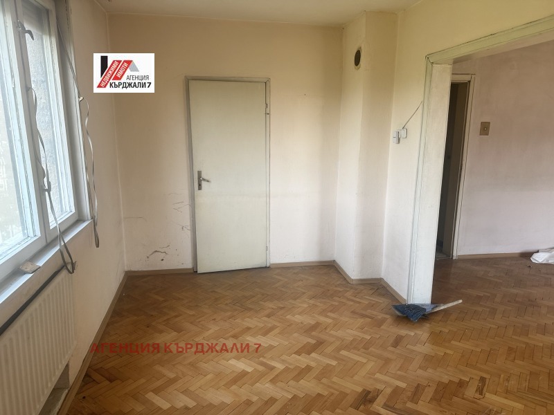 Продава  Многостаен, град Кърджали, Център •  200 000 лв. • ID 84204323 — holmes.bg - [1] 