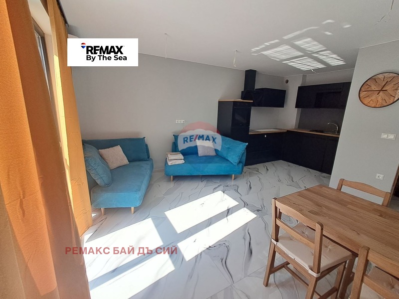 Продава 2-СТАЕН в град Варна, Възраждане 3 - 64 кв.м / 129 999 € » 254 255.94 лв., РЕМАКС БАЙ ДЪ СИЙ