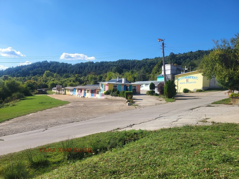 Продава ПРОМ. ПОМЕЩЕНИЕ в област Ловеч, с. Патрешко - 3313 кв.м / 1 450 000 € » 2 835 953.50 лв., ХАНА ХОУМ