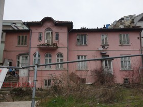 Huis Tsentar, Varna 1