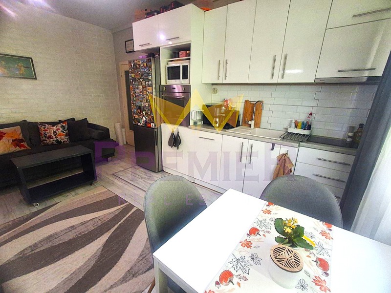 De vânzare  1 dormitor Varna , Izgrev , 44 mp | 50820070 - imagine [2]