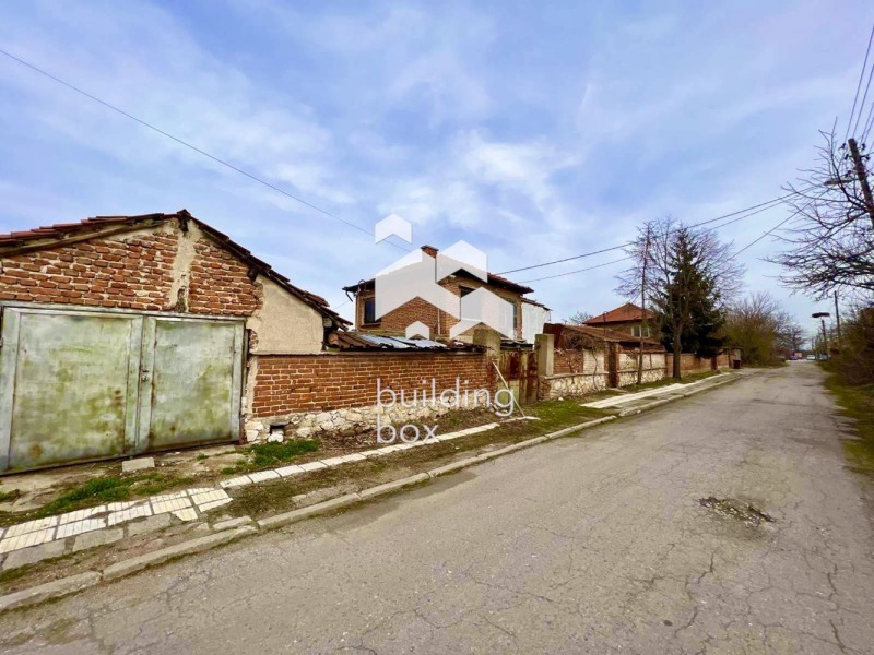 Продава КЪЩА, с. Войсил, област Пловдив, снимка 8 - Къщи - 46374207