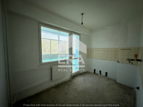 Продажба на едностайни апартаменти в град Русе - изображение 2 