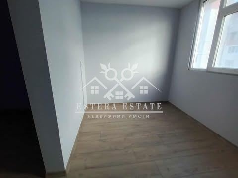 Продава 4-СТАЕН, гр. Шумен, Тракия, снимка 4 - Апартаменти - 53108150