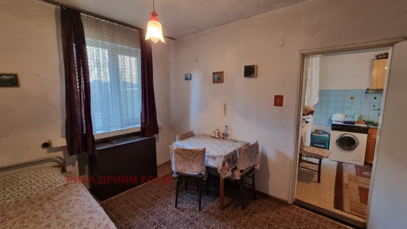 Продава 4-СТАЕН, гр. Смолян, Каптажа, снимка 9 - Апартаменти - 53266073