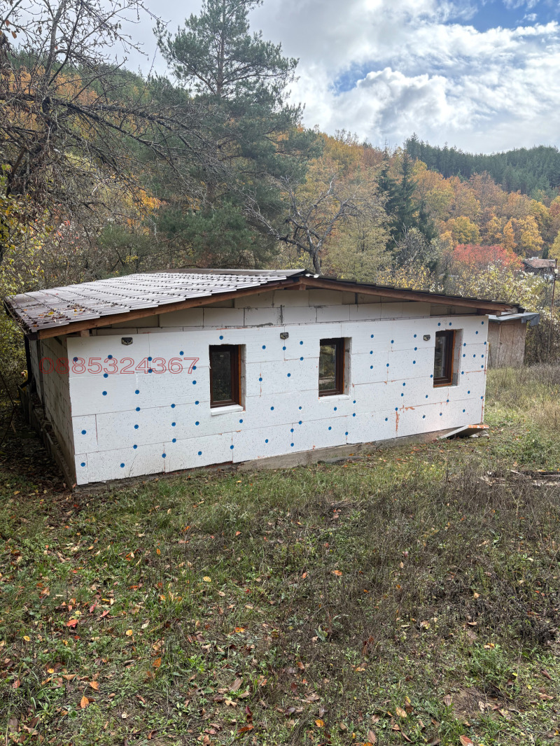 Продава ВИЛА, област Перник, с. Косача • 45000 € / 88012.35 лв. • 48198998 1