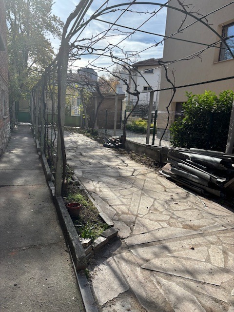 Продава ЕТАЖ ОТ КЪЩА, гр. Пловдив, Мараша, снимка 13 - Етаж от къща - 52404826