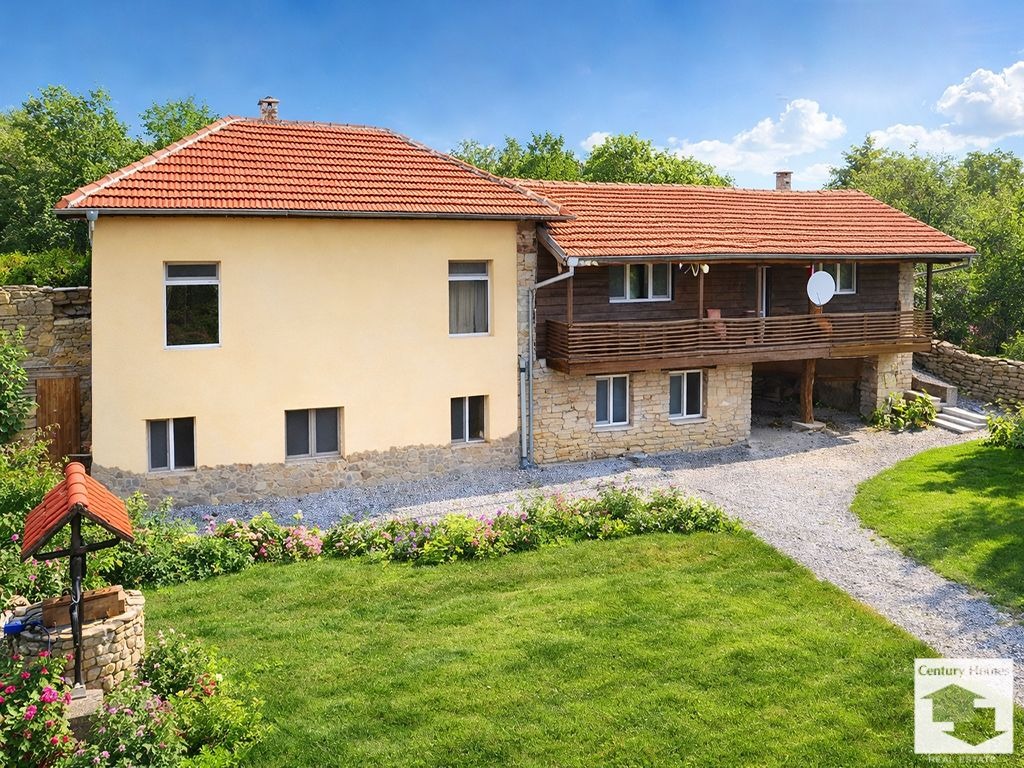 Продава КЪЩА, с. Горна Липница, област Велико Търново