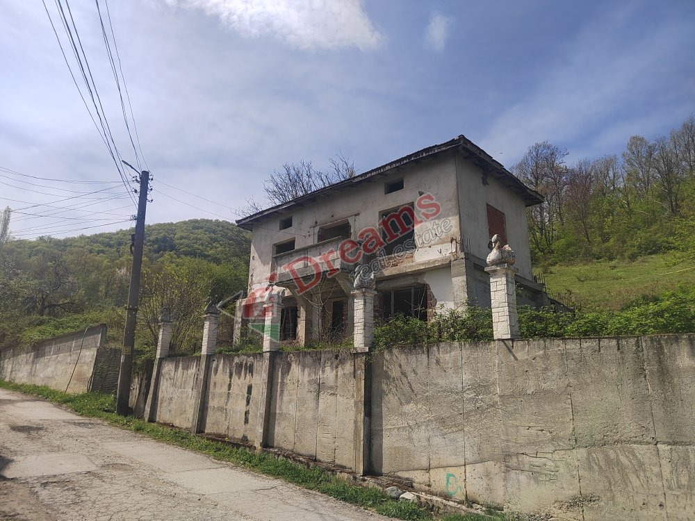 Продава КЪЩА, с. Полена, област Благоевград