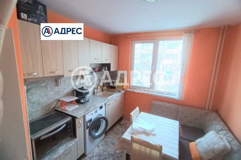 Продава 2-СТАЕН в град Разград, Център - 65 кв.м / 100 000 € » 195 583.00 лв., АДРЕС