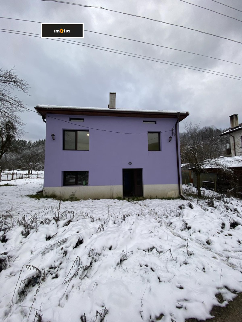 Продава КЪЩА в област Ловеч, гр. Априлци - 140 кв.м / 108 000 € » 211 229.64 лв., ИМОТИА