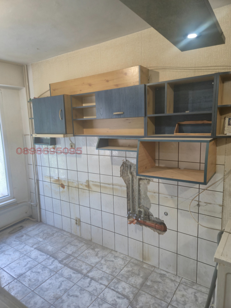 Продава 2-СТАЕН, гр. Перник, Изток, снимка 12 - Апартаменти - 52785271