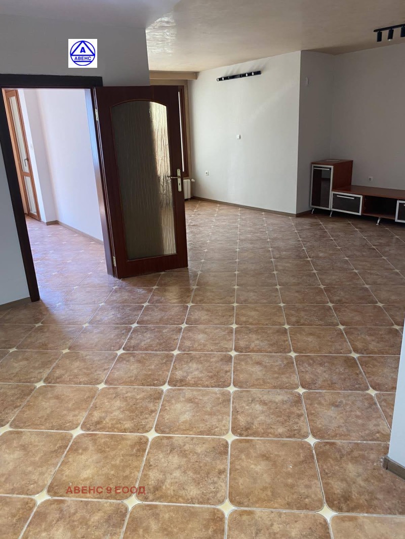 En venta  2 dormitorios Pleven , Idealen tsentar , 74 metros cuadrados | 46188057 - imagen [3]