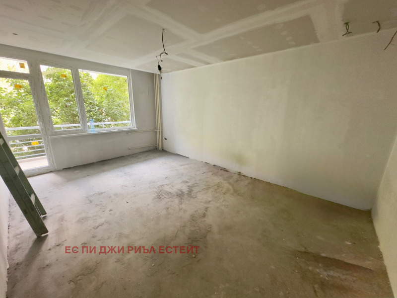 Продава  3-стаен град София , Разсадника , 75 кв.м | 83190636