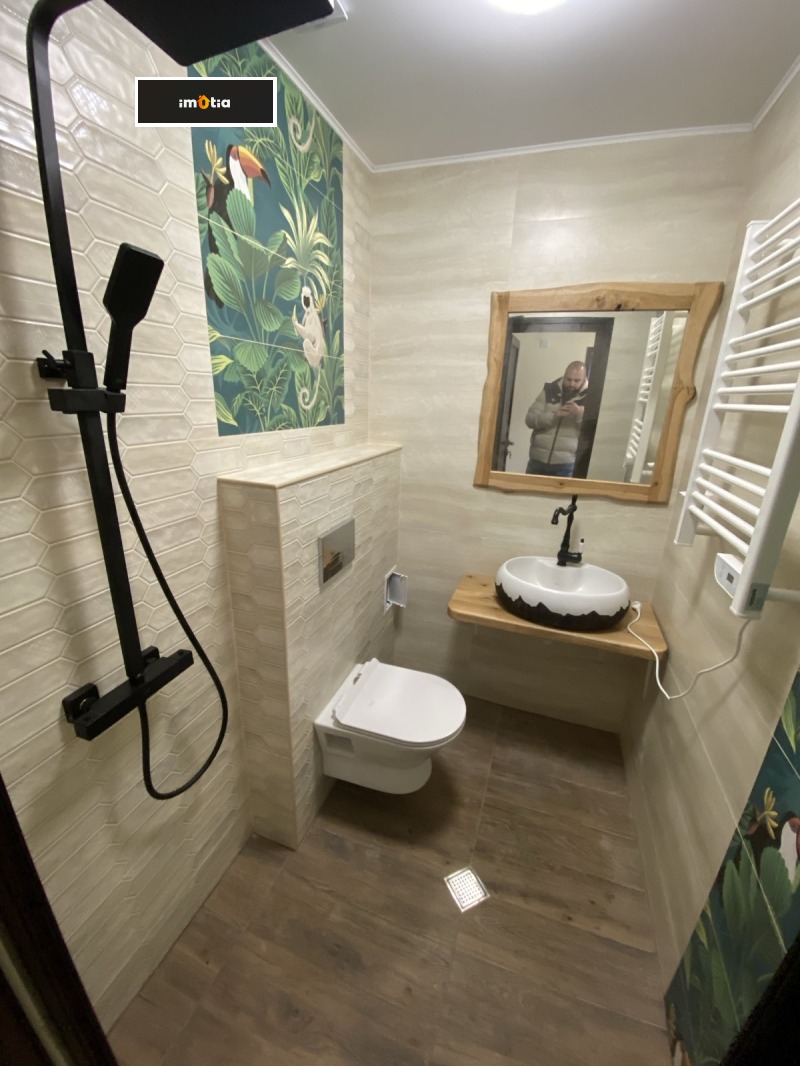 Продава КЪЩА, гр. Априлци, област Ловеч, снимка 13 - Къщи - 52752058