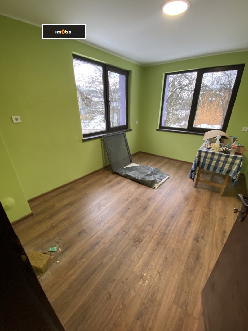 Продава КЪЩА, гр. Априлци, област Ловеч, снимка 12 - Къщи - 52752058