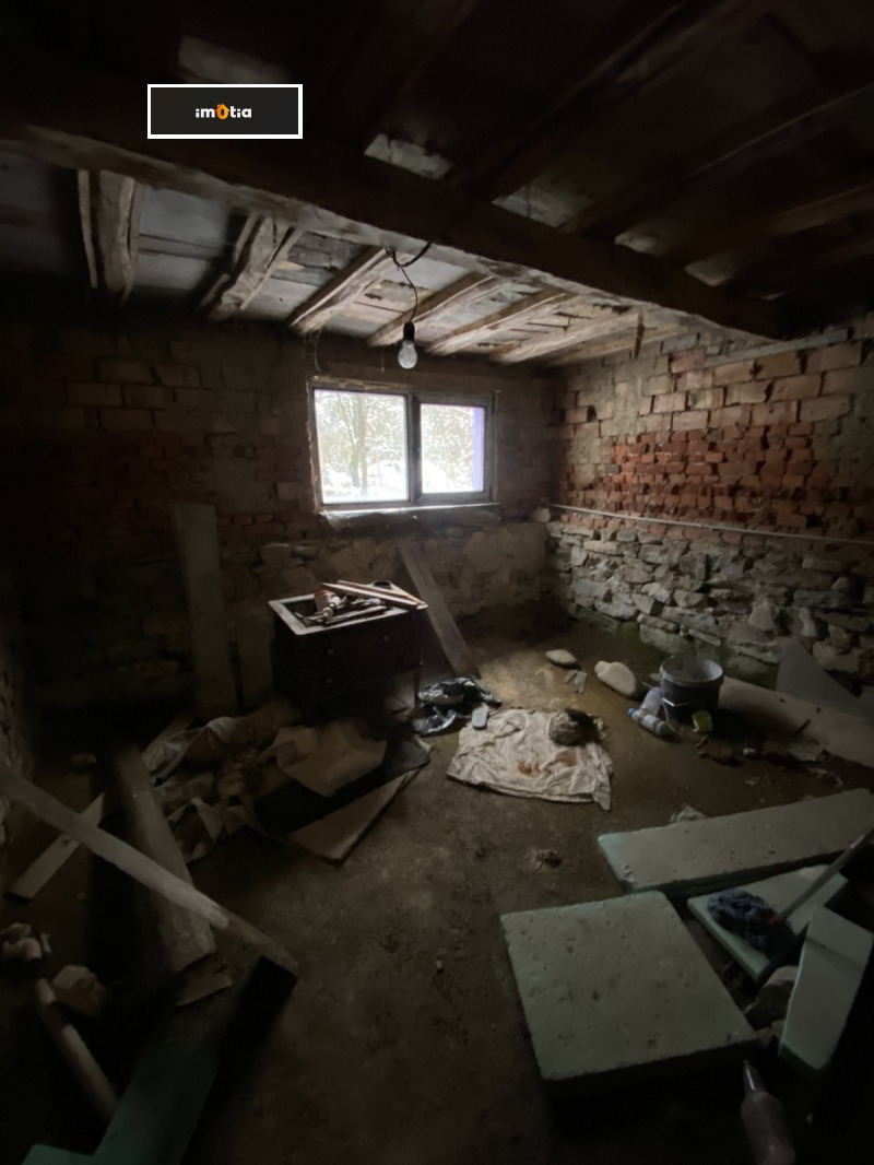 Продава КЪЩА, гр. Априлци, област Ловеч, снимка 15 - Къщи - 52752058