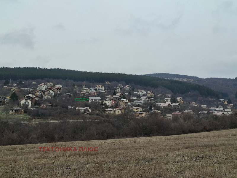 Продава КЪЩА, с. Градец, област София област